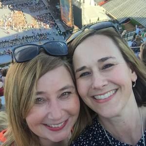 Meet your Posher, Julie